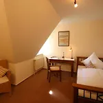 Inselhotel Kapitaen Tadsen / Amrum Hotell 3*
