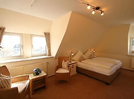 Inselhotel Kapitaen Tadsen / Amrum 3*