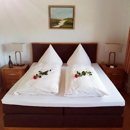 Hotel Inselhotel Kapitaen Tadsen / Amrum Nebel